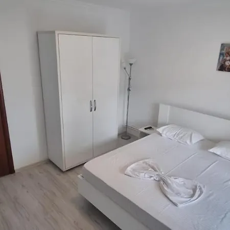 公寓 Apartament 3 Camere Vedere Lac Cazino Mamaia *