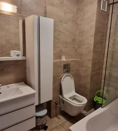 Apartament 3 Camere Vedere Lac Cazino Mamaia 公寓 马马亚